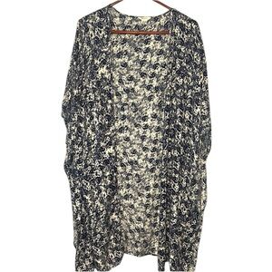 Japna White and Blue Lightweight Wrap